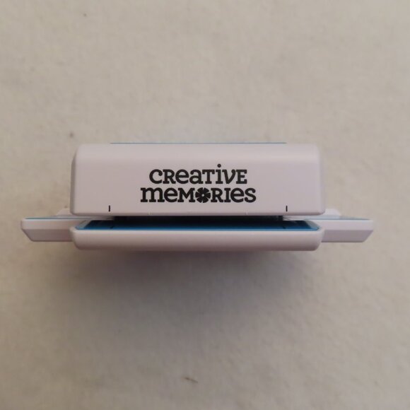 Creative Memories Cruise Ship Border Punch New in Box Vacation Travel Sailing - Picture 7 of 7